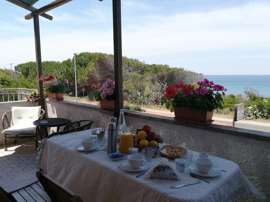 Andrea E Valentina Bed and Breakfast S'archittu Cuglieri Εξωτερικό φωτογραφία